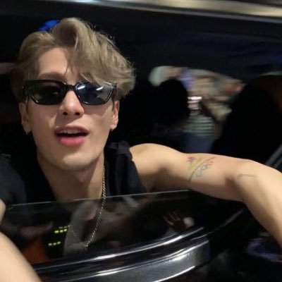 K-pop stan💜, leo♌️, any pronouns, art lover 💫🤚🏼 and other shit