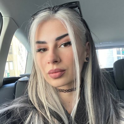 ur fav egirl | 3,7k fn earnings | https://t.co/CioKODC6xU (twitch partner 60k)