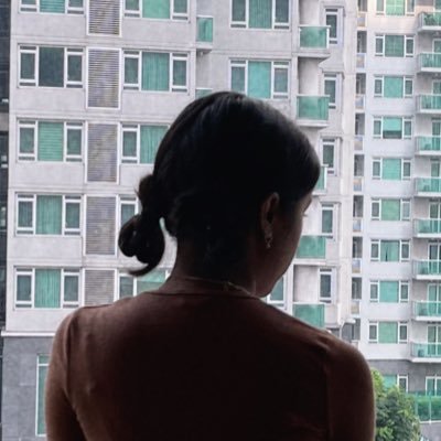 zowikelz's profile picture. lutang 24/7 siguro.