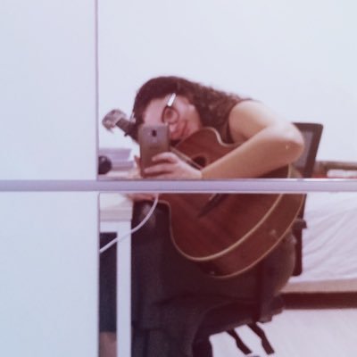 vvitoriasant's profile picture. Med UFSC