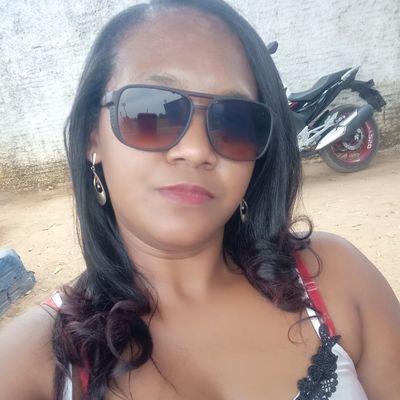 Sou um especialista em Marketing Digital Online, apaixonado por ajudar empresas a alcançarem seus objetivos através de estratégias dinâmicas e inovadoras.