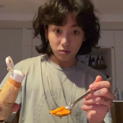 DumitruCarla1's profile picture. army💜💜