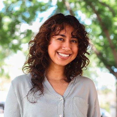 Find me on Threads/Instagram: c.garibay_writes & Bluesky: https://t.co/HBRVPBLWSD

Community engagement editor @USCAnnenberg @Reportinghealth. she/her.