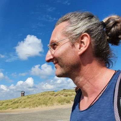 HimmlerLars's profile picture. Geschichte. Klima. Fahrrad. 🇺🇦🇮🇱🌈