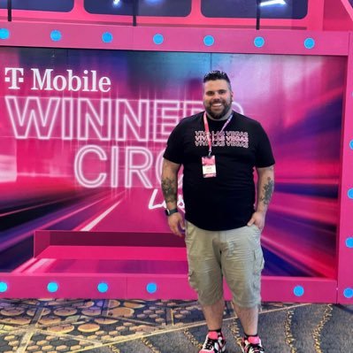 Father of 2 Girls and 2 Boys | Husband | Talent Leader | Magenta Warrior| Retail Store Manager for T-MOBILE. Q3 & Q4 WC | 2022 Annual Winners Circle Winner 🏆