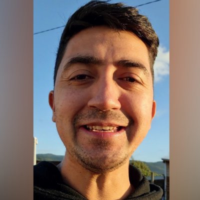 simonuv's profile picture. #Valdivia #UdeChile #Chiste #Cerveza #Sur