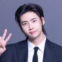 ๐๐ฎ๐ฆ๐ข๐๐ซ๐ ๐๐ฅ๐๐ฎ (@lumiere_bleu68) 's Twitter Profile