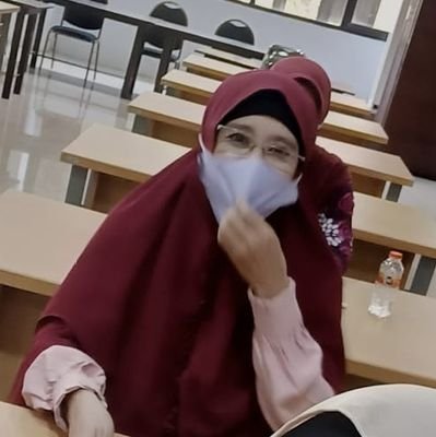 bunda_sugi's profile picture. Writer, editor, blogger, crafter