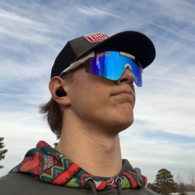 leonard84937's profile picture. 2⭐️ |6’| 185lbs| huddle link below⬇️⬇️ Missouri 💪| squat 405| clean 260| deadlift 435| bench 250| 40: 5.02 |shuttle: 4.25| gpa: 3.65