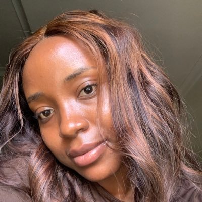 A_makaa's profile picture. DVM ||  I Write✍🏽                                  Quaintrelle🍃