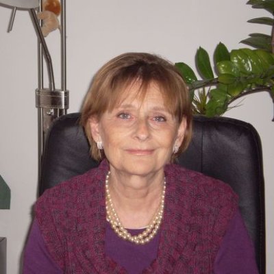 annastewart1960's profile picture. Easy does it