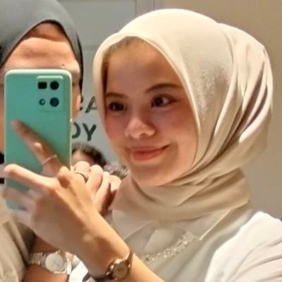 Mencintai diri sendiri merupakan hal yang paling penting untuk hidup ini🌞