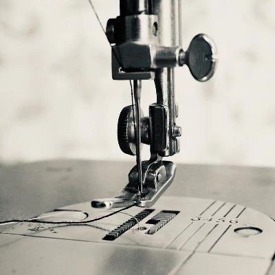 Sewing educator. Delivering sewing lessons and sewing confidence directly to your door. Removing all barriers to learning to sew, sharing sewing knowledge