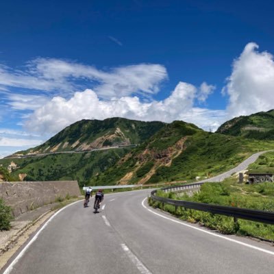 全ては美味しくお酒を飲むために🍻 筋トレ、ロードバイクを趣味としております🙇‍♂️PINARELLOからCANNONDALE(systemsix)に乗り換えました🚴💨よろしゅう🙏