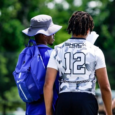 Faith • Family • Legacy | Head Football Coach @parkwoodFB | WR Trainer 🏈 @h4dtraining | Entrepreneur👨🏽‍💼