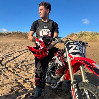 SanticuMartinez's profile picture. ~ Santi Martinez ~