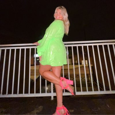 kat_herine_'s profile picture. she/her