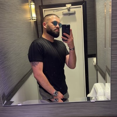 Lifes like a drug, so take it slow! Local bartender 🥃🍸🥂🍻 Travel and Bullshit 🧗🏼♂️🛫🏕