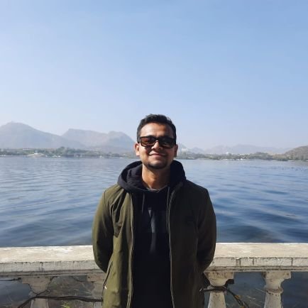 💻  Senior Software Engineer @zetasuite
⁠・
🛠️  Building https://t.co/WYNfjlVsqW for @GGSIPUIndia students.
・
🤐 Using Twitter as a Nicotine Patch for Instagram.