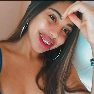 sempre morrendo de tédio e reclamando de umas parada 》 https://t.co/3cgdgdugqP /@anabeatrizflores3 21✨