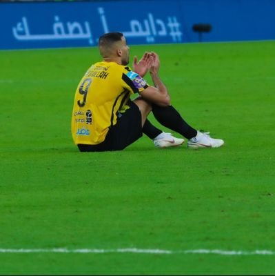 مواطنه ...محبة للسلام والجمال والهدوء والنبات والابداع ...اهم رسالة لي في الحياة ..علموا الصم القرءاة ..فأول العلم القراءة ..أم لأصم ..اتحاديه من الولادة.
