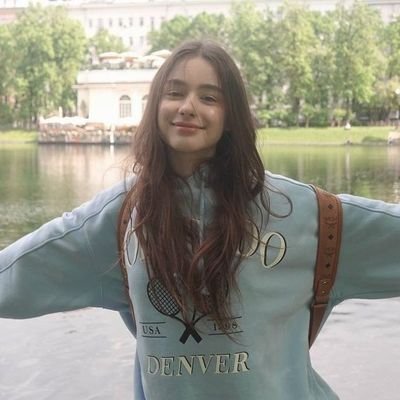 frmt___'s profile picture. mti 4.2 | bsmls | officially, a degree holder! 🤍