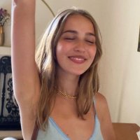 Elodie. (@slidesaways) 's Twitter Profile