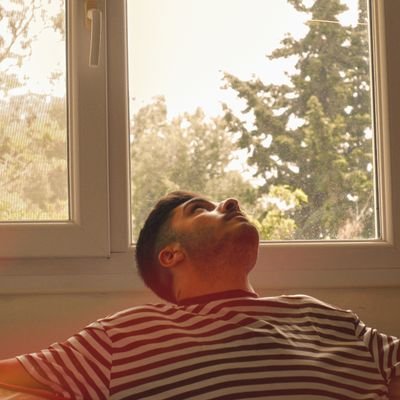 furkanikov's profile picture. Şiir, şarkı ve birkaç fotoğraf karesinde yaşıyorum