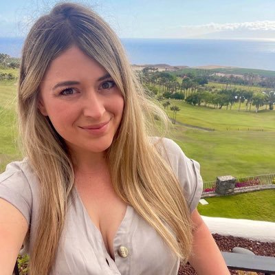 Chloe Gallacher ⛳️ 🎤 Content Creator & Presenter  @rapsodogolf @cobragolfuk @dggolfguide