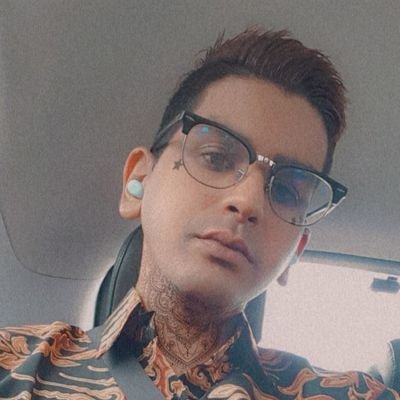 SeanHarinn's profile picture. People Don't Change. They Just Reveal Who The Fuck They Really Are.