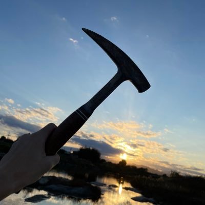 TCU理工自然科学B4/都市大古生物同好会前会長 @TCU_koseibutsu /お散歩同好会/UT地質部所属 化石/ヤクザル調査隊22,24