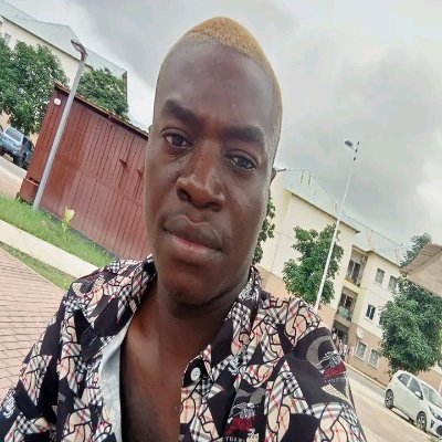 PobaYornes89277's profile picture. L'homme