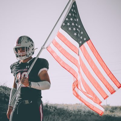 LB @UTPBFootball #FAMILLY Psalms 18:2
