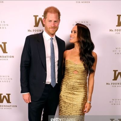 I am not a deranger had to set up a new account. HARRY AND MEGHAN STAN ACCOUNT ONLY.