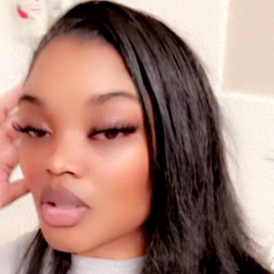 iamlatasia's profile picture. nothin to see here 🥴