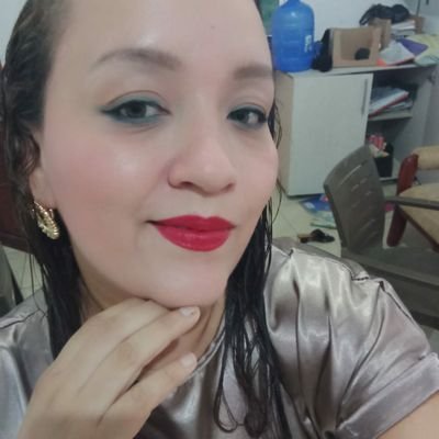 Veronic10583500's profile picture. Dios Tiene El Control.