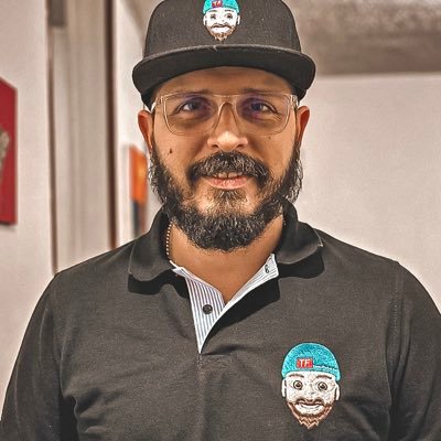 Edwin_Guzman's profile picture. Caleño adicto a la informática, redes sociales, fotografía, vino tinto, viajes, deporte y Música electrónica. Instagram: eguzmanm
