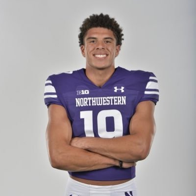 WR @nufbfamily Business:ReggieFleurimaNIL@gmail.com