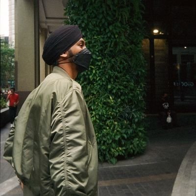 CruzerSingh's profile picture. 24|Penangite ✨🌃| ♎

Life is not a matter of Holding Good Cards,
But sometimes, Playing a Poor Hand Well ♠️