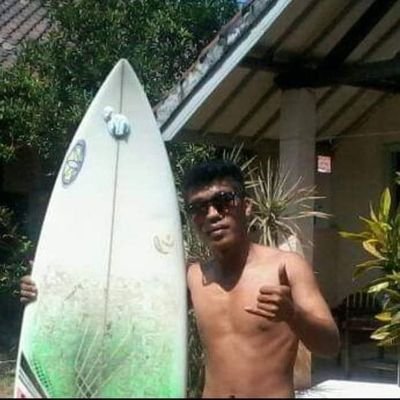 anak pariwisata asal Lombok NTB INDONESIA.
yang suka dengan sesuatu yang indah
dan mencintai ke indahan