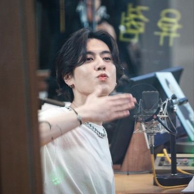 JACKBEOM UNIT DEBUT WHEN?
fan account
https://t.co/JsLcZN9gFq