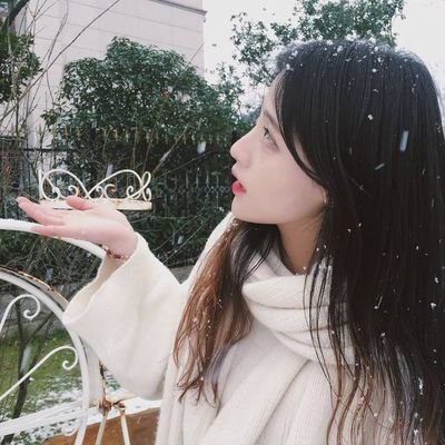 fangasukid82040's profile picture. 