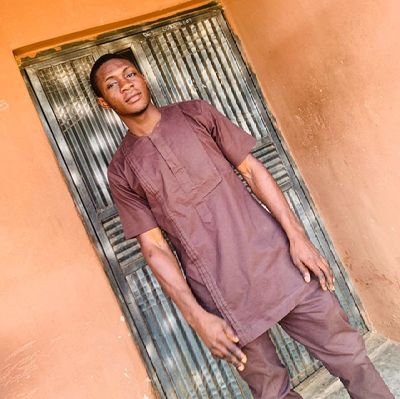 Adeyanju221's profile picture. Electrical Engineer
Electrician
❤️💯💯