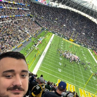 New York Giants Fan 🏈               Contributor for @offGRID_NFL