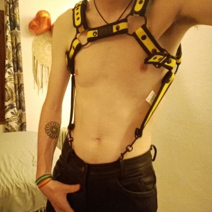 Leather and kinky fetish puppy.
📍Granada
#piss #fist #leather
https://t.co/whlhaHKibZ
send me PayPal 💶🫰#findominfluence