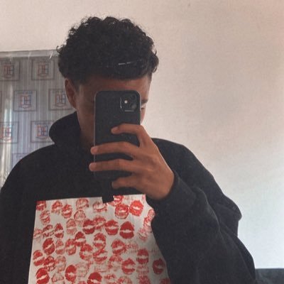 yeahneh_'s profile picture. 