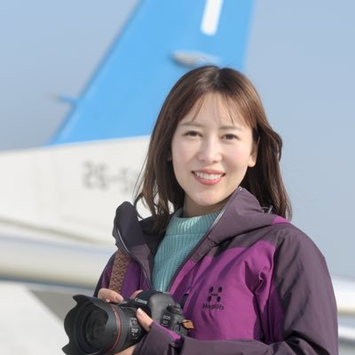 大金歩美｜ライター・フォトグラファー｜ミリタリー航空専門誌「月刊Jウイング」にて✏️と📷やってます｜ブルーインパルス特集など担当✈️｜飛行機が好き😇 発売中｜ Jウイング7月号「ブルー特集2023」英和出版「ブルーインパルスーフライトの記録ー」 のんびり飛行機ネタをつぶやきます。フォローはお気軽にどうぞ🤗