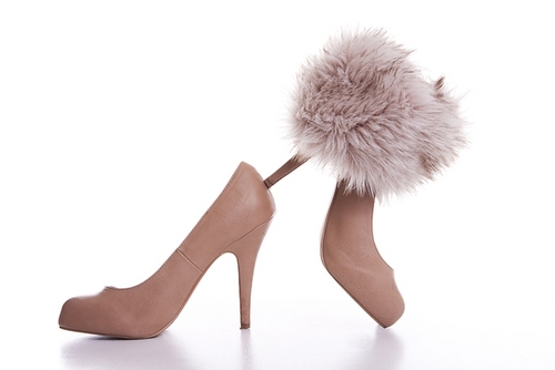 OriginalScuffs's profile picture. The little bit of faux fur luxury every girl deserves, must have fashion accessory of the season in a variety styles & colours. FB http://t.co/jfyeg2X4P1