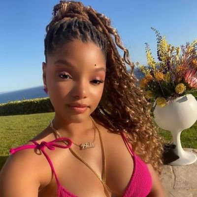 hallebailey968's profile picture. New fan's page
I love you guys