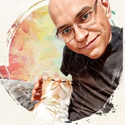 Dude living with his 2 fur babies
Pro Wrestling Fan
Survivor
Mental Health Advocate
CWD (Seasons 8 and 9)🏳️🌈
#IStandWithUkraine